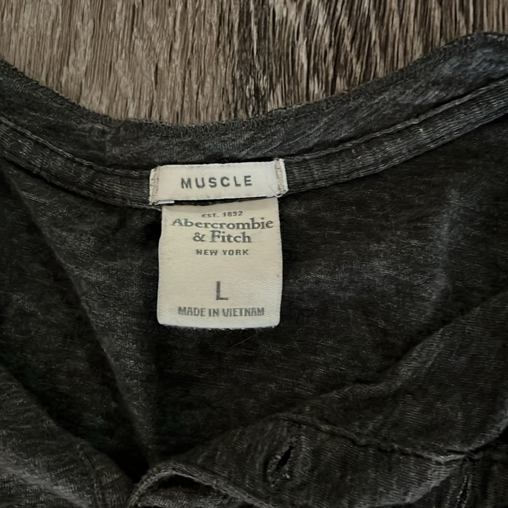 A&F Long Sleeve Shirt L Muscle Fit - Picture 2 of 3